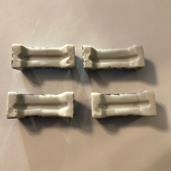 Chopstick / Spoon Rests Ceramic 4-Piece Japanese NEW Blue White - Picture 3 of 5